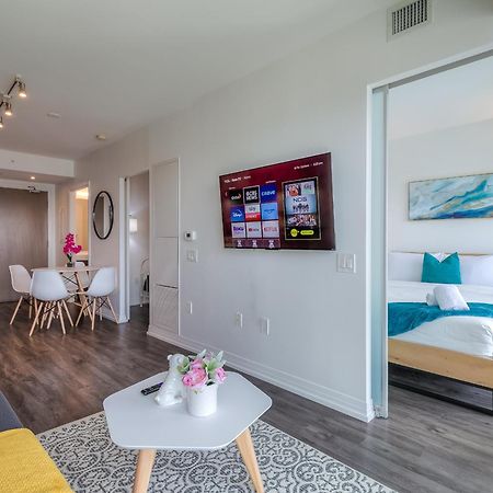 Panorama Suites Downtown Toronto Dış mekan fotoğraf