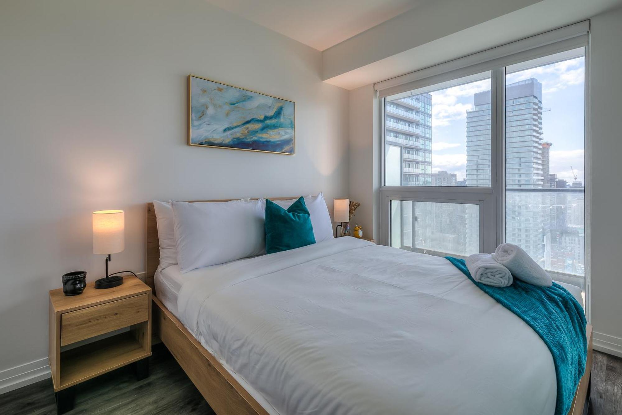 Panorama Suites Downtown Toronto Dış mekan fotoğraf