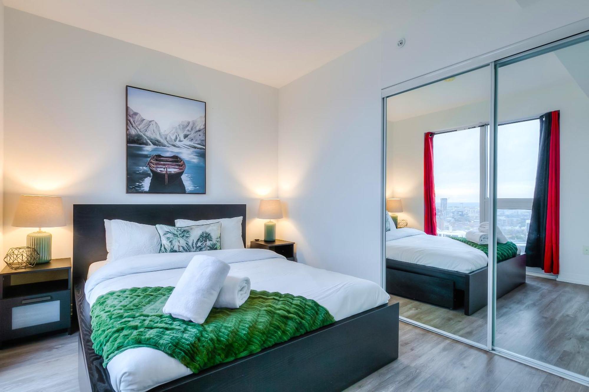 Panorama Suites Downtown Toronto Dış mekan fotoğraf