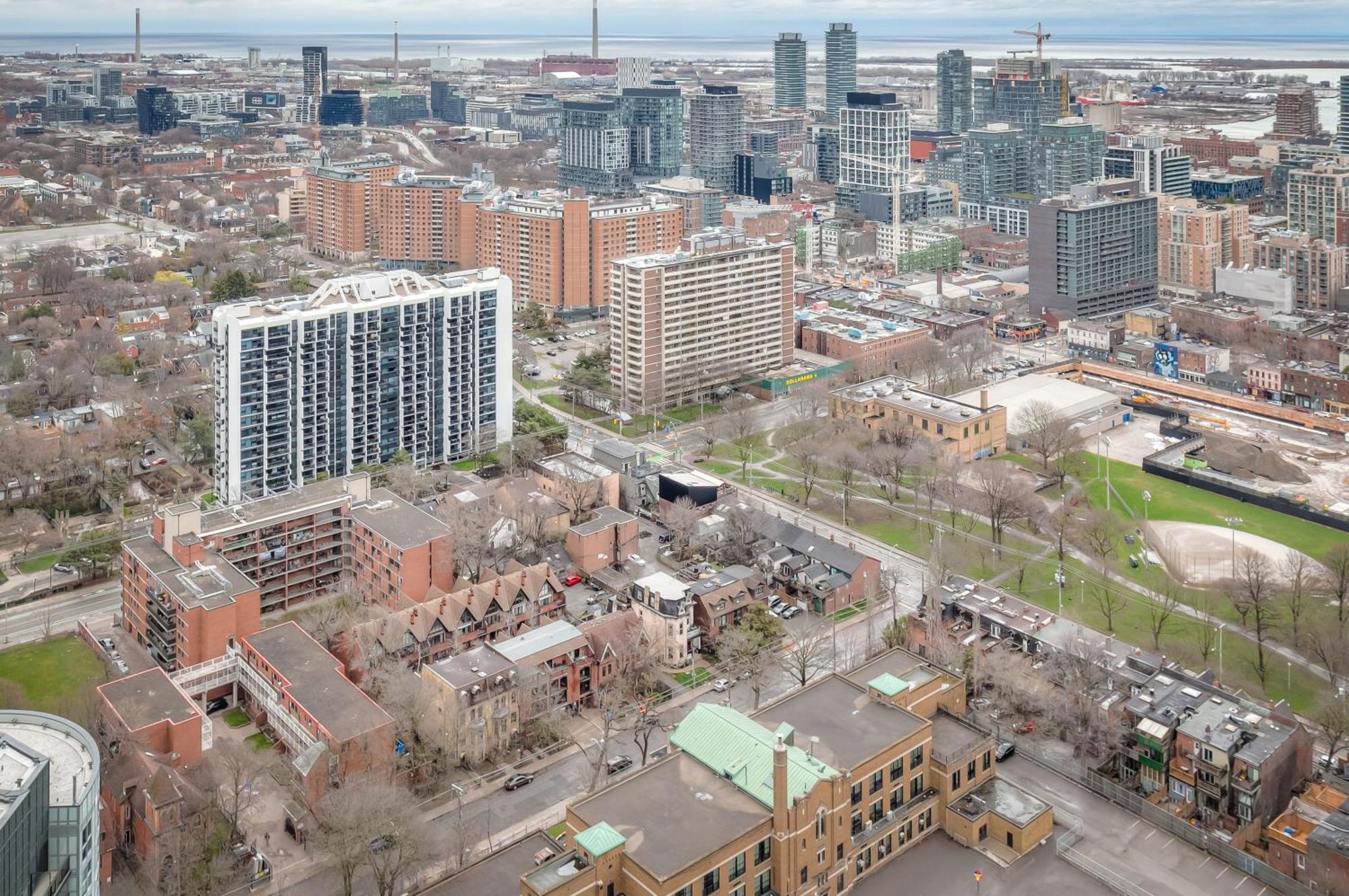 Panorama Suites Downtown Toronto Dış mekan fotoğraf